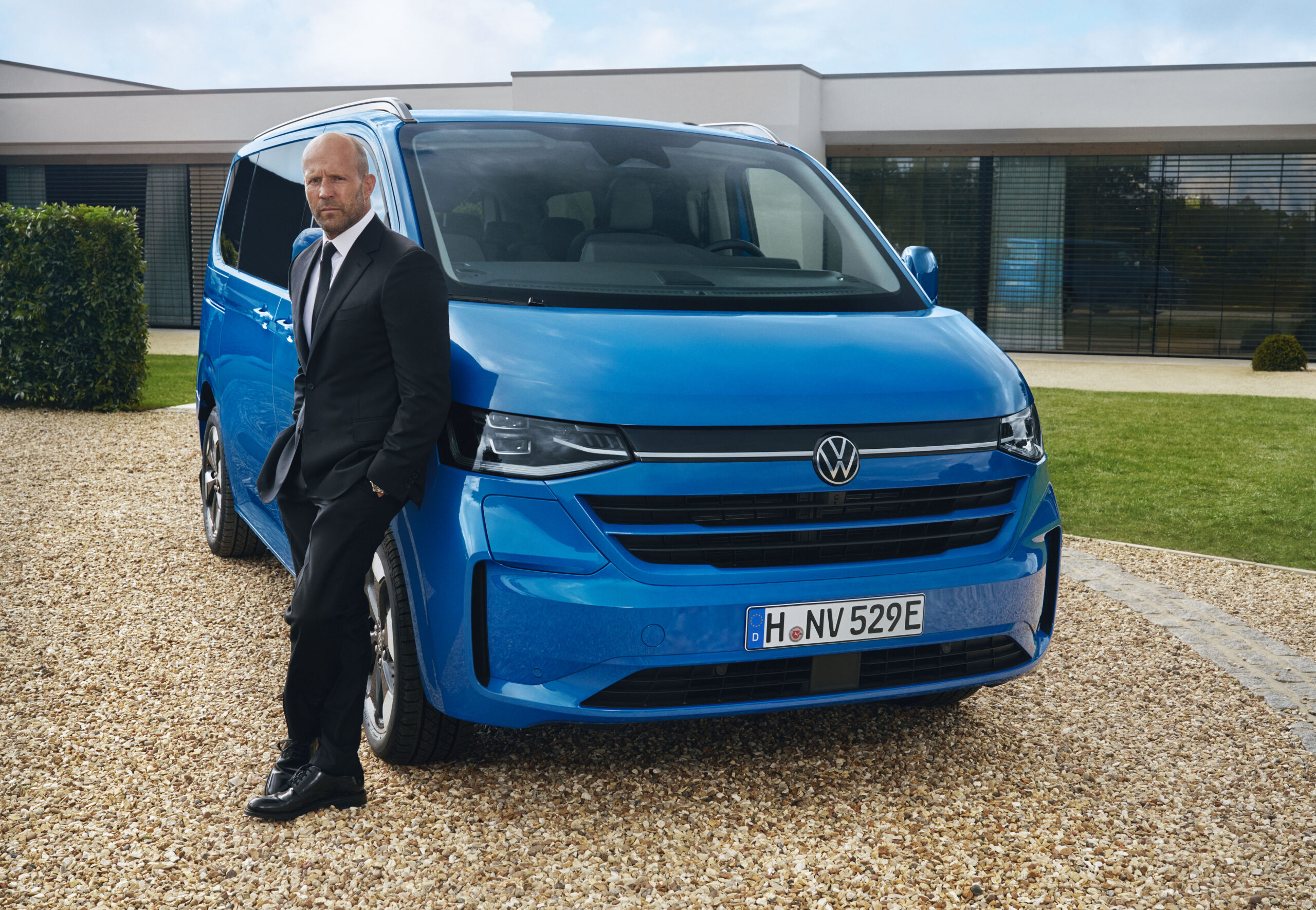 Volkswagen Revoluciona com Jason Statham no Novo Transporter: A Lenda Está de Volta!